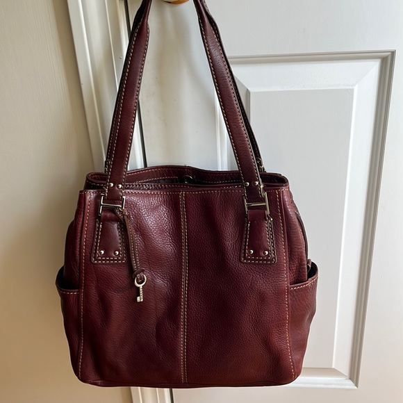 Fossil Bags Fossil Plum Pebbled Leather Shoulder Bag Poshmark